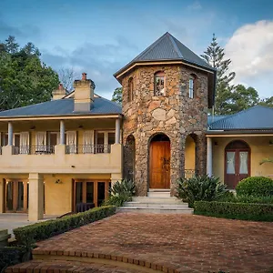 Victoria's At Ewingsdale Hotel Byron Bay