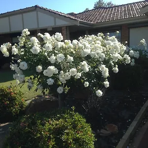 Murdoch Station Bed & Breakfast Perth