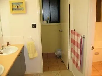 Noosa Edge Nudist Retreat Bed & Breakfast Doonan 4*,