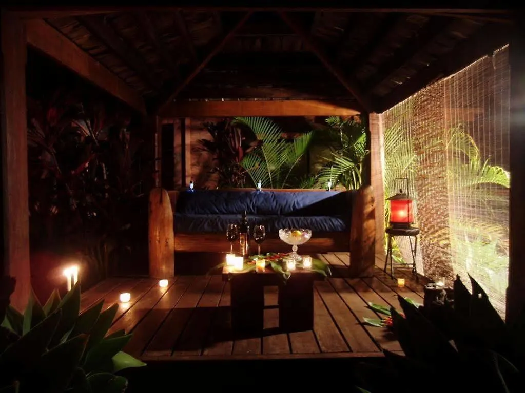 Noosa Edge Nudist Retreat Bed & Breakfast Doonan